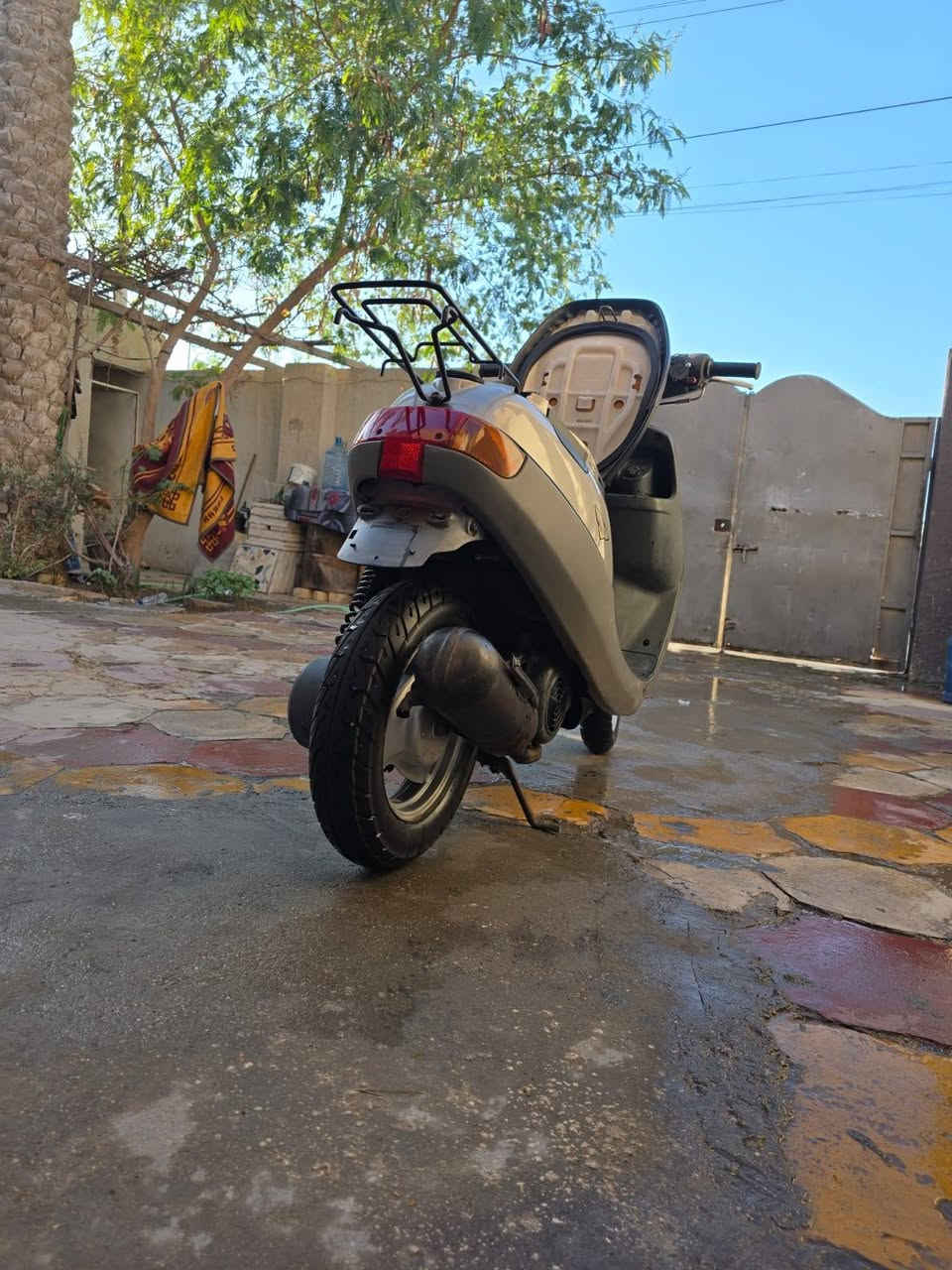 @إشارة دراجه للبيع ٦٠ نوع بطه مديل٩٩  دراجه جديد مامفتوح  بلاديه عنوان كربلاء حي العامل ***********
