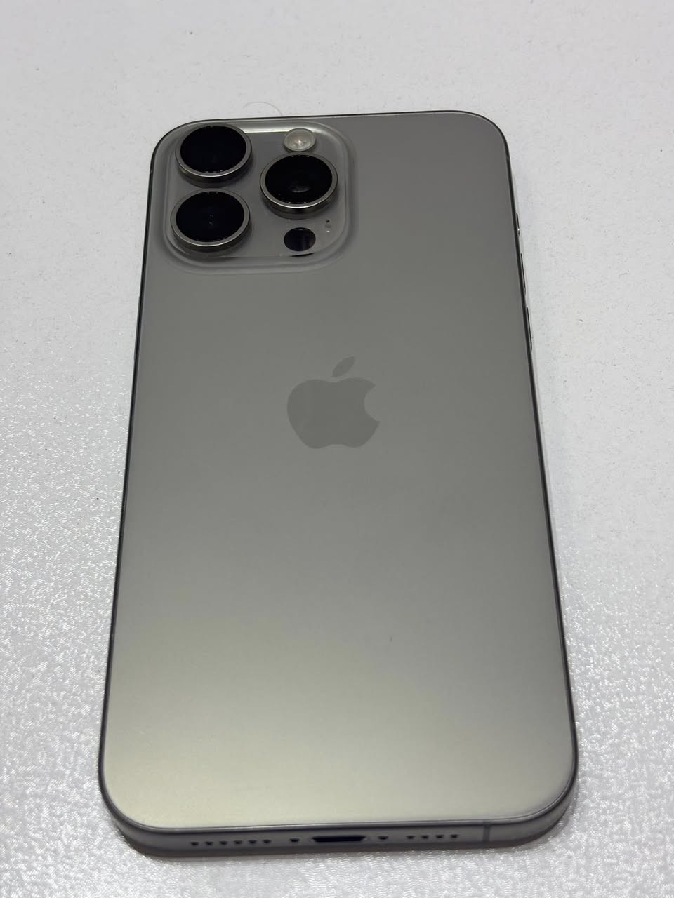 سلام عليكم ايفون 15 برو ماكس  ذاكره 256 جهاز مبدل شاشه تفصيخ وبطاريه تفصيخ وبطاريته البلاديه موجوده مكفول كفاله عامه دبل سيمكارت كارتونه مطابق
السعر 860 بغداد مدينه الصدر


**إذا كنت صاحب هذا الإعلان وتريد حذفه لأي سبب، رجاءا أرسل رسالة إلى الدعم الفني**