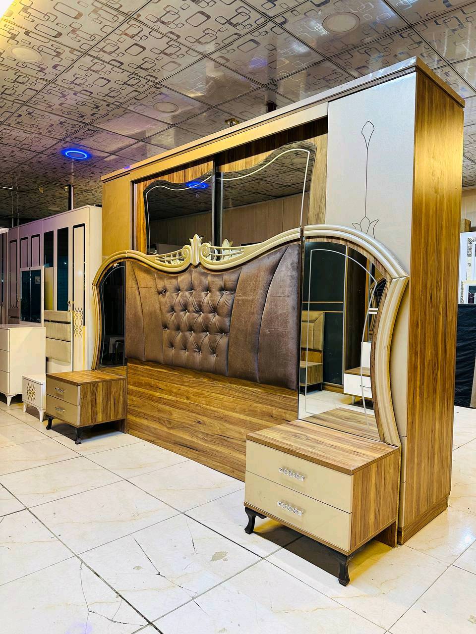 غرفه تركيه كلش نضيفه 5 قطع 550 نقل وشد مجاني