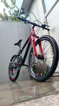 بايسكل للبيع سعر ٨٥ الف وبي مجال بسيط حجمة ٢٤ وموديل ٢٠٢٥  العنوان بغد...