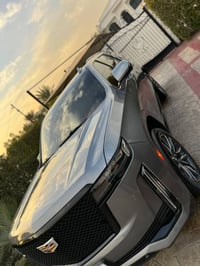 كاديلاك اسكاليد 2021    خليجي السيارة وكالة المنصور   ملاحظة السيارة م...