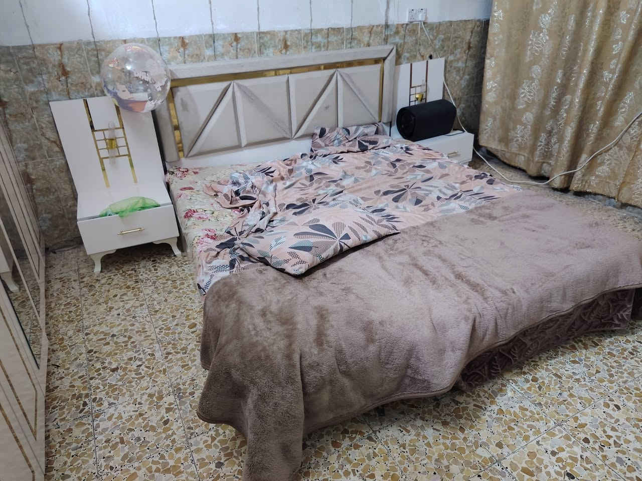مرحبا اخواني غرفة تركية للبيع بيهه اضرار بسيطة نضافتهه 80% قيم وااخذ


**إذا كنت صاحب هذا الإعلان وتريد حذفه لأي سبب، رجاءا أرسل رسالة إلى الدعم الفني**