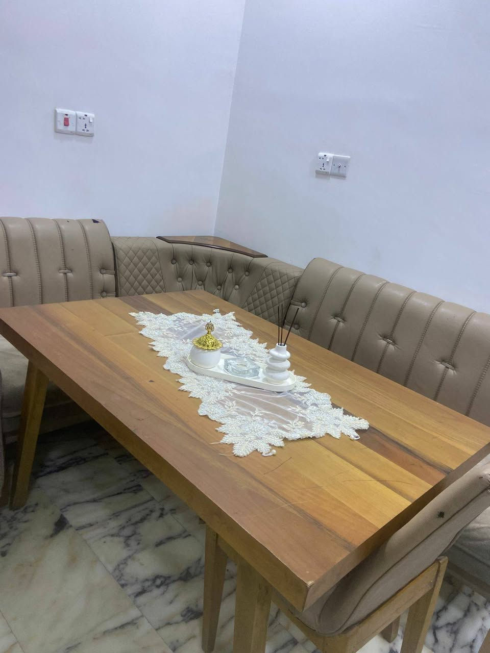 كورنر طعام سعره ٣٠٠ وهديه وياه فرشات


**إذا كنت صاحب هذا الإعلان وتريد حذفه لأي سبب، رجاءا أرسل رسالة إلى الدعم الفني**