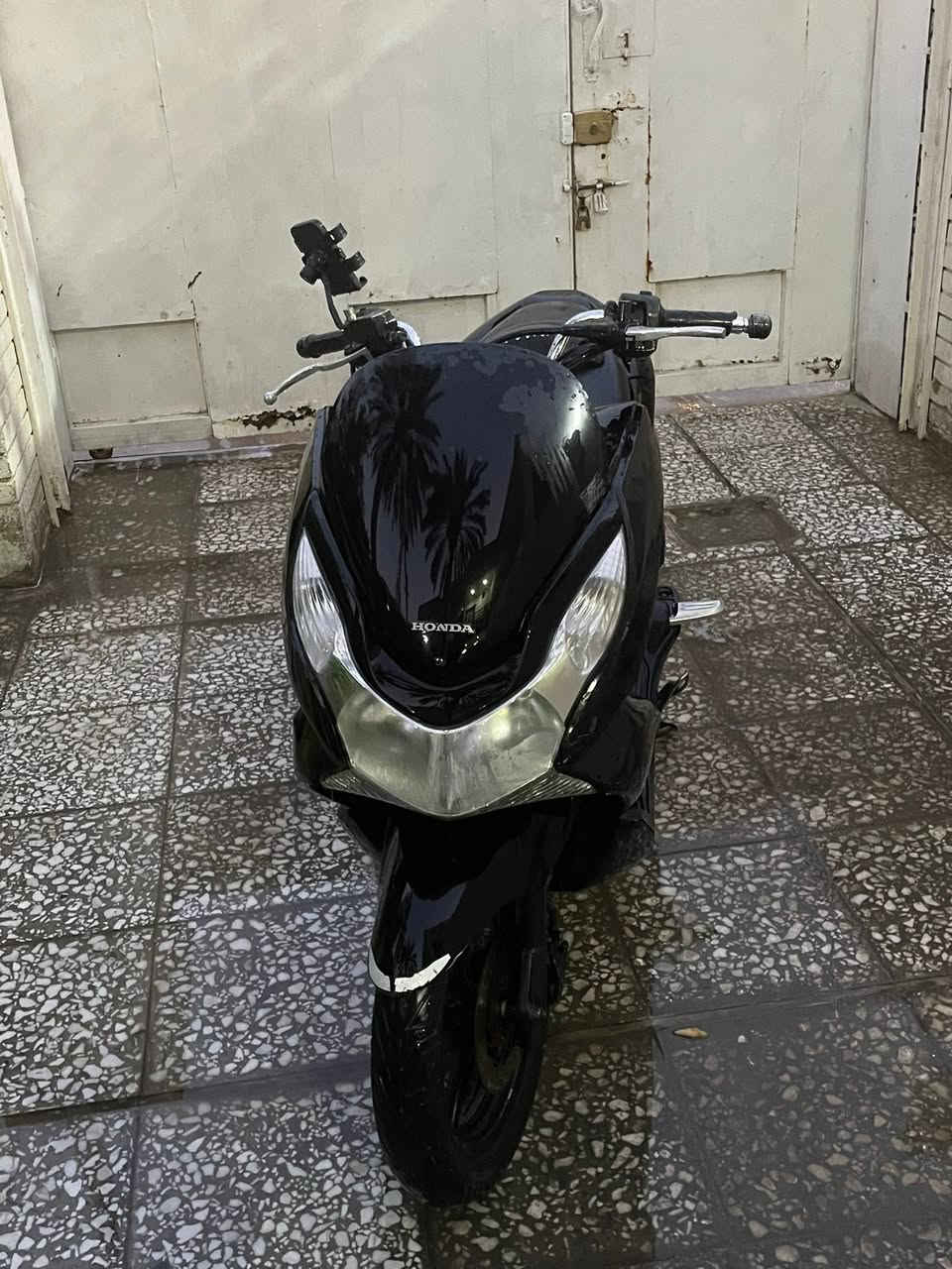 pcx الجيل الاول ياباني محرك 150 دراجه مكفوله حساسات كله شغاله 1350 وبيه شويه مجال رقمي ***********
