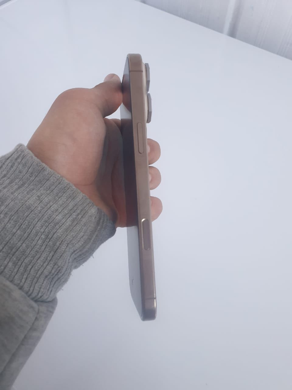 ايفون 16 برو ماكس ذاكره 256 بطارية 94 التلفون نضافه 100‎%‎ مابي شخط السعر مليون و275 بي مجال 
رقم واتساب ***********
او اتصال***********
