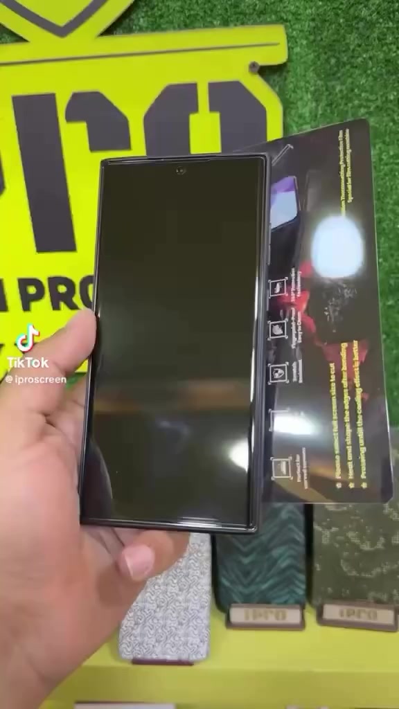 🌙 1 رمضان 🌙
كل سنة وأمة محمد بخير ❤️
صوماً مقبولاً وإفطاراً شهياً ✨
📱 يلا نتكلم عن جهاز 23 التر إيدج 📱
شاشته رخمة؟ ولا يهمك 😏
خامة PD تركب وتتصلب زي الزجاج 💎
تحمي شاشتك وتديها لمعة تحفة 😍
اسمع معايا 👂🔥
هتعرف أكتر إزاي تحافظ على جهازك وتخليه يلمع زي الجديد!#iphone #iphone #samsung #screen #ليزر


**إذا كنت صاحب هذا الإعلان وتريد حذفه لأي سبب، رجاءا أرسل رسالة إلى الدعم الفني**