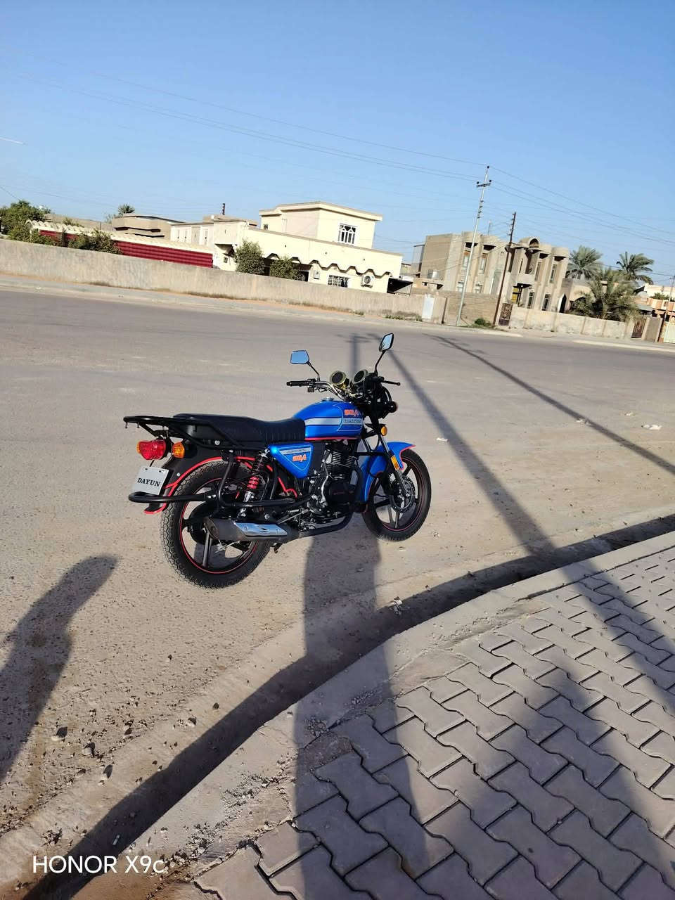 سلام عليكم دراجه دايوان موديل 2025شكل القديم اوراق سحب مكفول كفاله عامه اتصل وبيك خير ودلل  ‏‪***********‬‏
