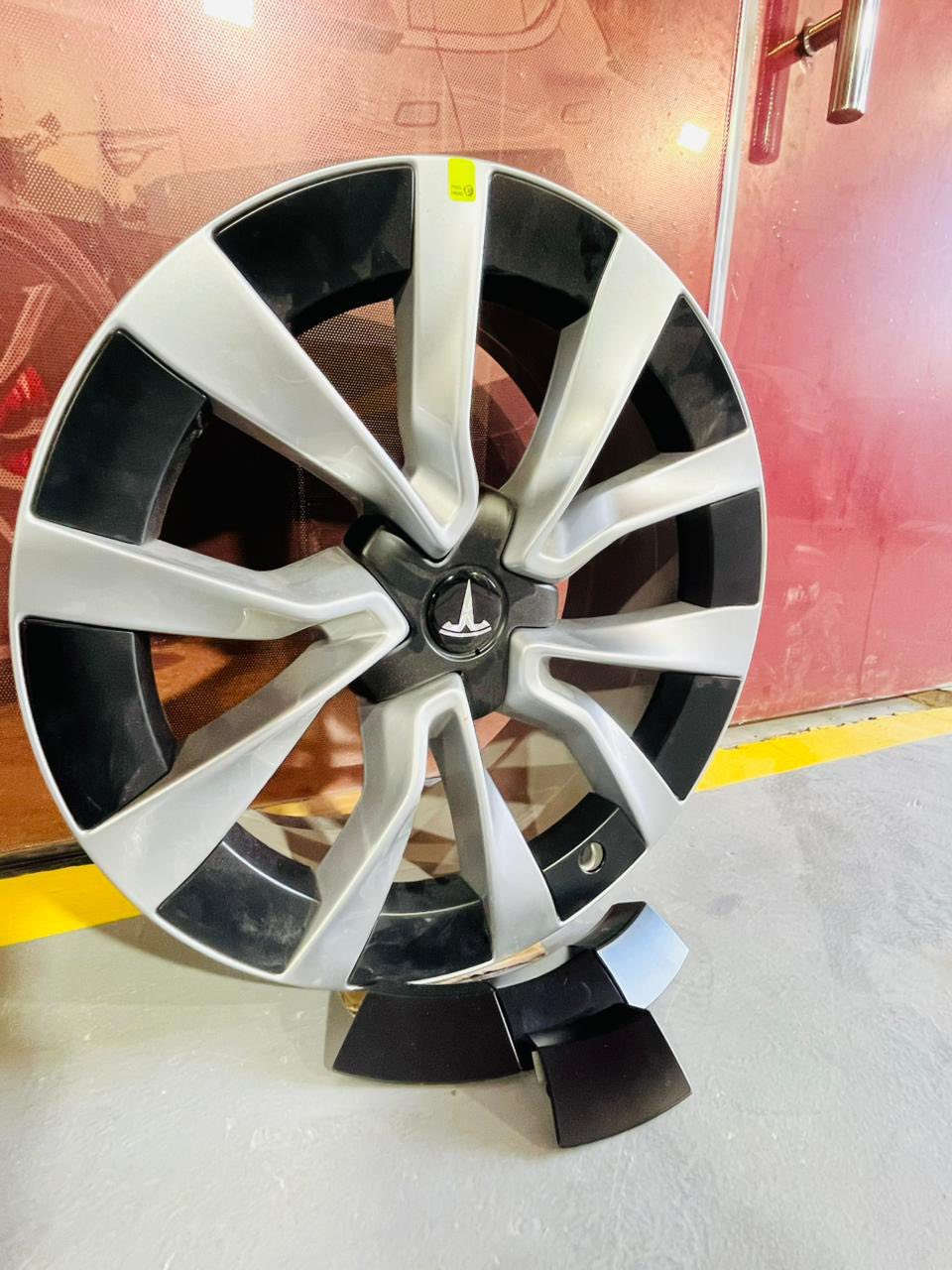 �🔥 أقوى عرض لقطع غيار تسلا بالعراق! 🔥🚗

عندك تسلا وتريد قطع أصلية أو شغل يضبط سيارتك 100%؟
هنا المكان الصح 👇

⚡ كل قطع Tesla متوفرة فوراً ⚡
Model S | Model 3 | Model X | Model Y

🛠️ عدنه كلشي يخطر بالك:
✔️ ميكانيك + كهرباء
✔️ شاشات
✔️ حساسات وكامرات
✔️ قطع بودي (دعاميات، أبواب، مرايا)
✔️ إكسسوارات فخمة

💯 شغل مضمون وتجربة قبل التسليم
⚡ سرعة بالتجهيز
📦 توصيل لكل محافظات العراق

🔥 أسعار تنافس + جودة عالية  🔥

📍 النجف – شارع القوسي
📞 ***********
📞 ***********

✨ لا تدور بعد… كلشي مال تسلا تلكاه عدنه وبأفضل سعر!
