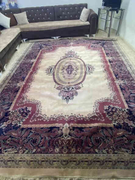 سلام عليكم 
متوفر اشجار كريسمس ومفروشات للبيع السعر خاص
