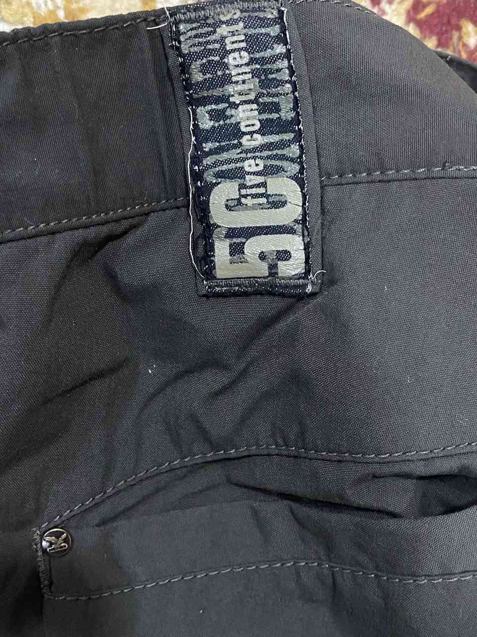 ماركة salewa الايطالية للملابس الجبلية
اللون رصاصي غامق 

النظافة فول فول 

مبطن من الداخل 

شرط اصلي 

الطول 107
الكمر 43
الحجل 18 

يتوفر توصيل


**إذا كنت صاحب هذا الإعلان وتريد حذفه لأي سبب، رجاءا أرسل رسالة إلى الدعم الفني**