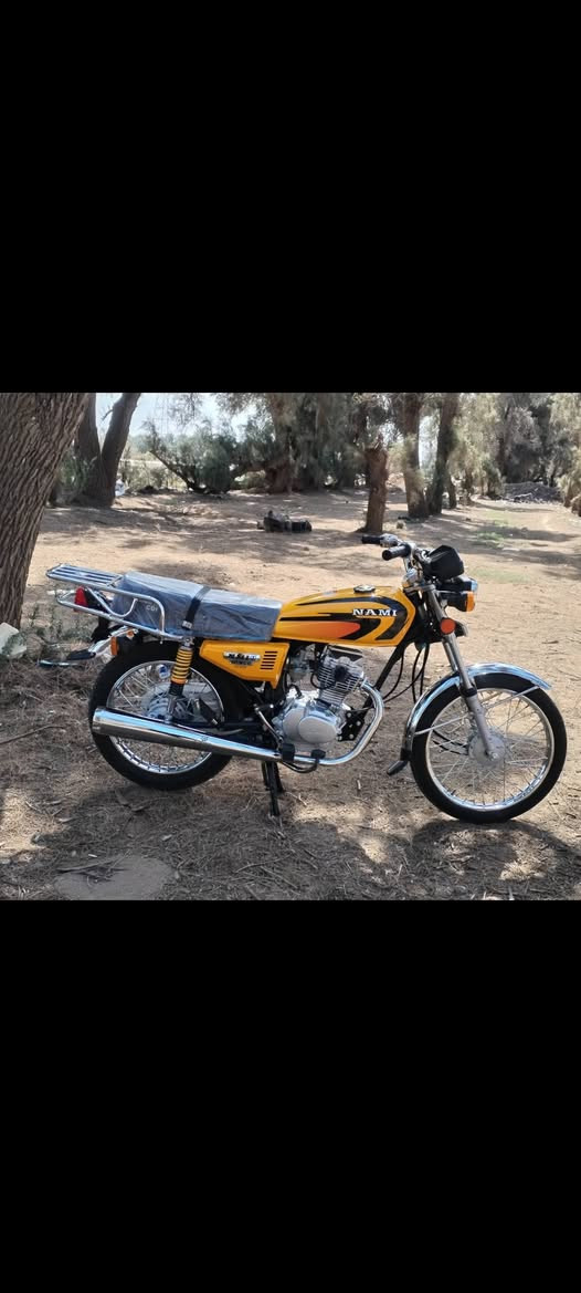 نامه اصلي شلامجة مديل 23 الدراجه نضافه فول دراجه مخزونه للي يدور نضيف وما مفتوح الدراجه مكفوله من التفيلس أوراق اصولي اصولي شرط الترقيم سعر خاص واسعارهن معروفه مو شراي لا تراسلني وتضل بس تعامل وتواعد مكاني مركز الديوانيه ***********
