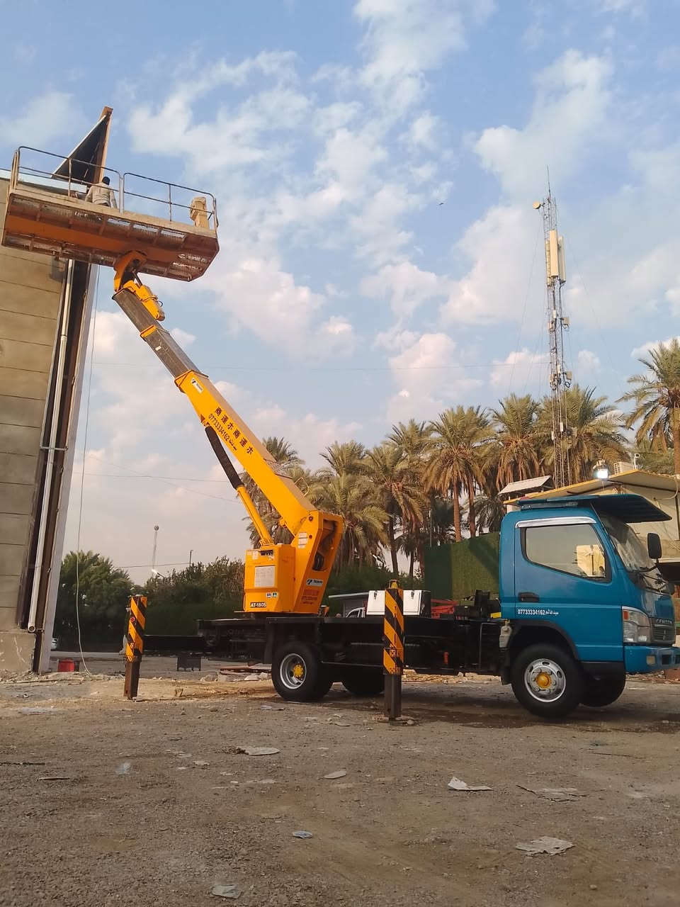 السلام عليكم كنتر 16 مترتادانه للبيع مكان بغداد ***********
