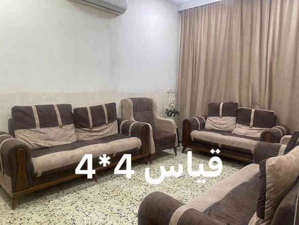 بيت البيع مساحه ١٠٠متر واجه ٥نزال ٢٠ بيت كامل مكمل نقص فقط لبخ واجهيه  يحتوي على ٣ غرف نوم الارضيه كاشي حمامات ثنين صحيه واحده مطبخ منورين الاستقبال وصاله عنوان البيت غزاليه هياكل محله ٦٥٧ مقابيل   شارع عام ٣٢ قرب شارع ١٥  رقم هاتف *********** سعره ٢٧٠
