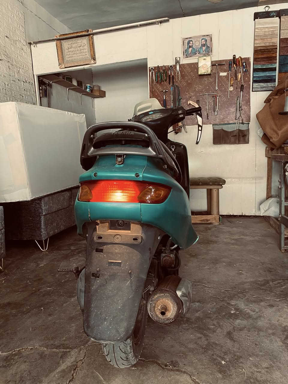 السلام عليكم فراشه للبيع الدراجه نظيفه مكينه منفتوحه تفحص وين متريد سعرها 500 وبيها مجال استفسار ***********
