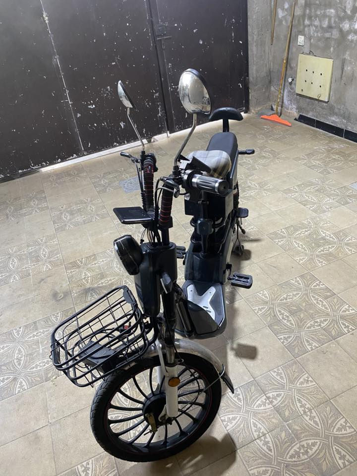 سلام عليكم بايسكل شحن نضيف جدا سعره 325 وبيه مجال ***********
