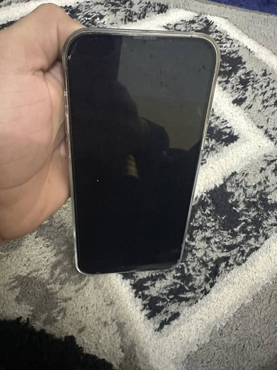 للبيع ايفون 13بروماكس بطاريه89 ذاكره 256 السعر 700قفل ***********
