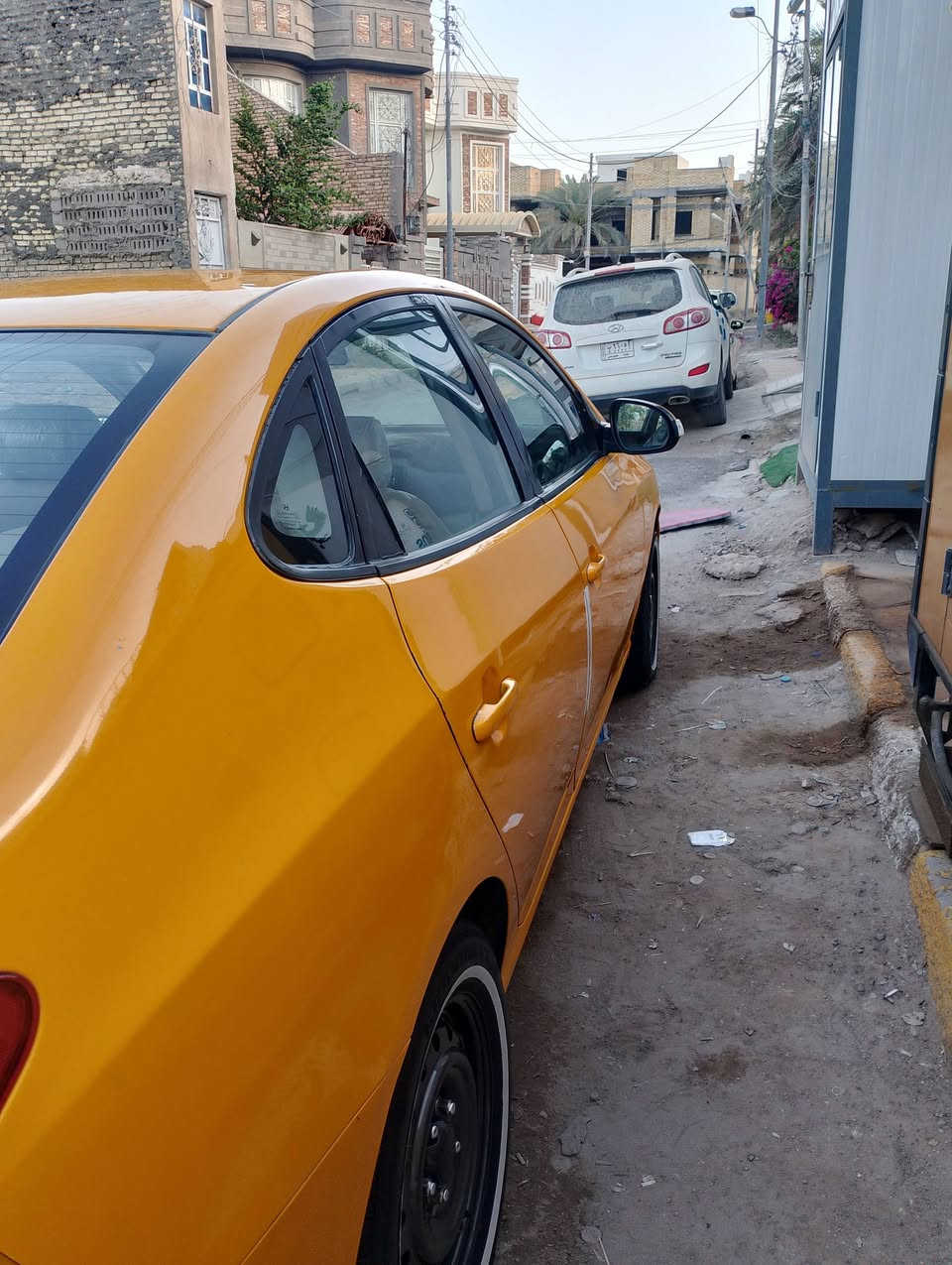 سياره الانترا صابوني موديل ١١ جكشن عالي خليجي سياره جاهزه السعر ١٠٠ ورقه الاتصال بالرقم ***********
