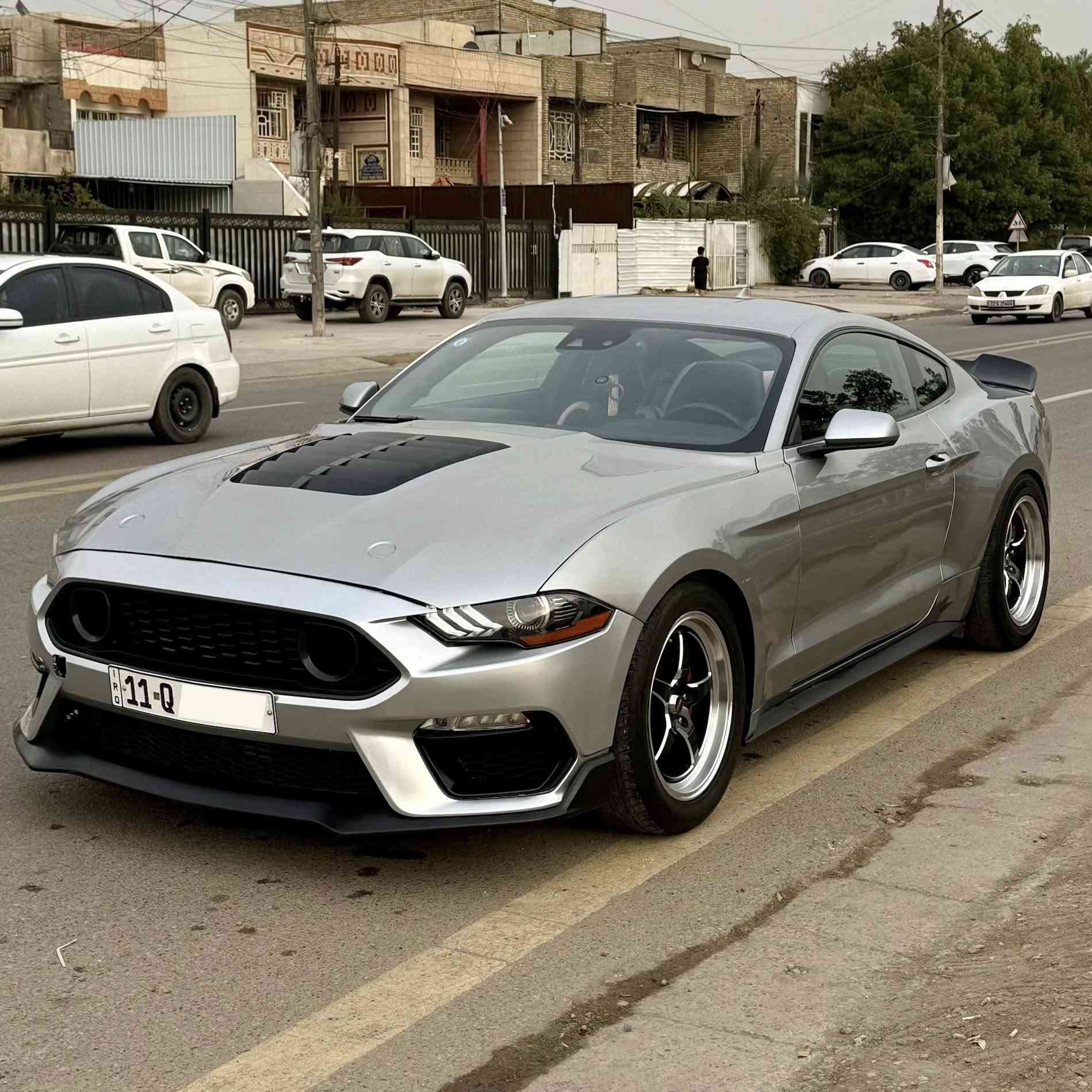 السلام عليكم
فورد موستنك بريميوم 2021 ماشية 18 الف ميل
محرك 2.3 توربو ايكو بوست
حادث امريكا جاملغ سكن وبنيد وبالعراق بيها باب وجاملغ سايق 
رقم بغداد بأسمي هزة ورقم جديد تحويل مباشر
عليها عطاس توربو فتك
رادار امامي توقف ذاتي 
مثبت سرعة تفاعلي
رادار جانبي نقاط عمياء
حساسات خلفية وكاميرا دواوة
كشنات جلد تدفئة تبريد
تبريد مناخين 
5 وضعيات محرك
3 وضعيات ستيرن
شاشة جبيرة كار بلي واندرويد اوتو
السعر: 139 وبيها مجال
العنوان: بغداد، الدورة
حمزة: ***********
"الشراي يتصل ما ارد ع رسائل الفيس والواتس"
