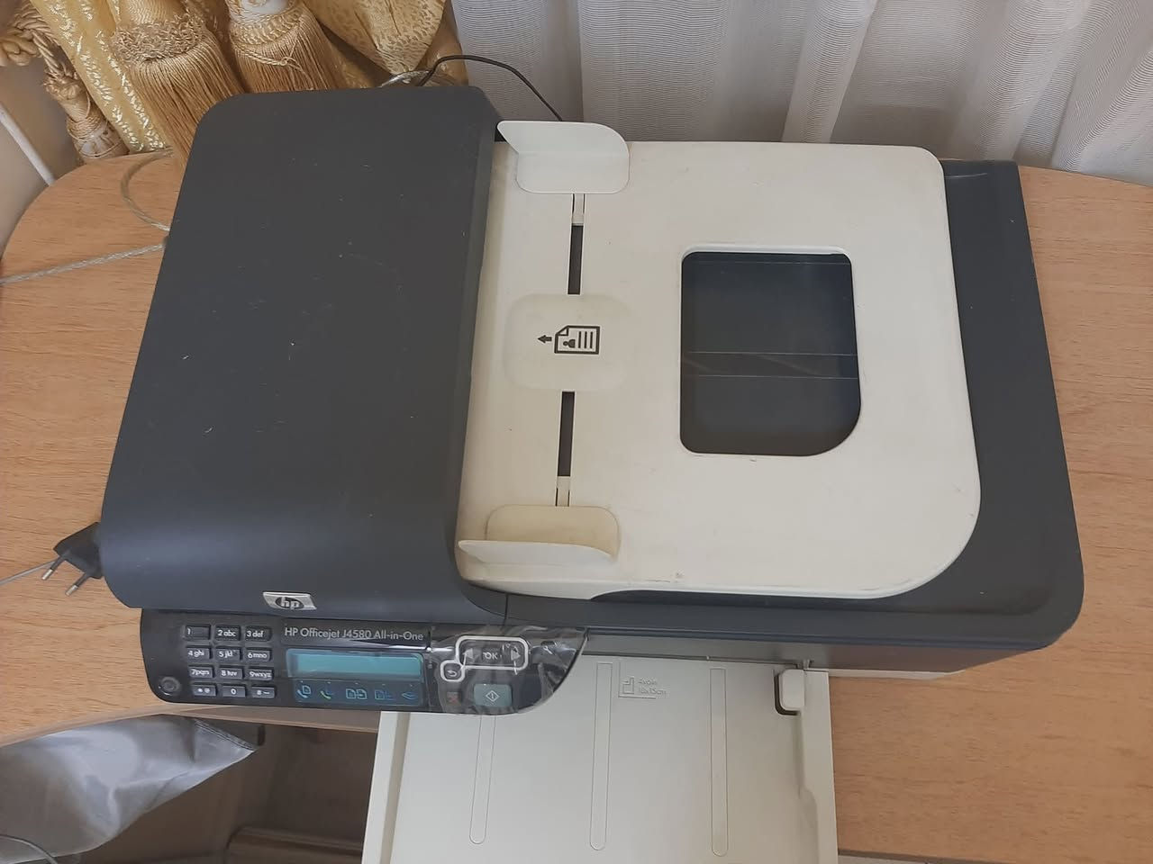 طابعه نوع hp ملونه فيها سكنر و فاكس  ... للبيع أخت الجديده استعمال منزلي خفيف


**إذا كنت صاحب هذا الإعلان وتريد حذفه لأي سبب، رجاءا أرسل رسالة إلى الدعم الفني**