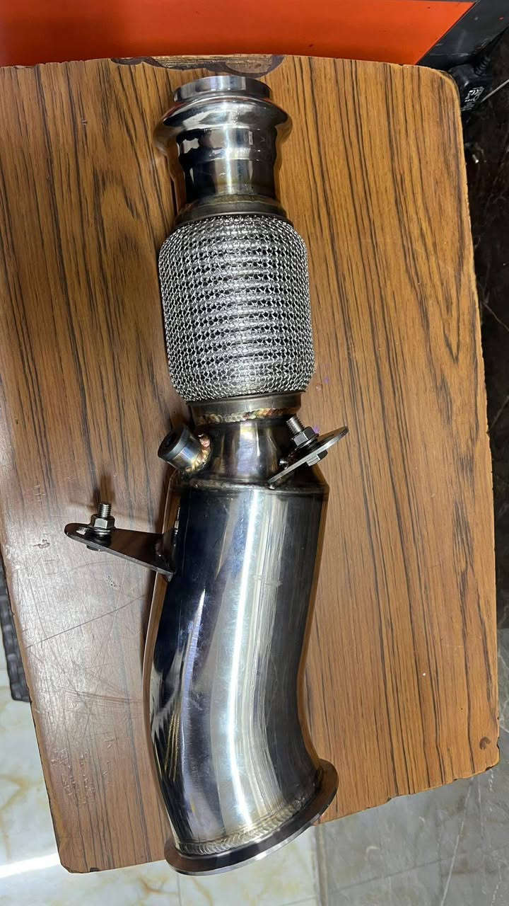 السلام عليكم 
دوان بايب مال G20 330i 
السعر 185 الف مكاني بغداد 
الرقم /***********
