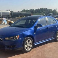 لانسر قرش ٢٠٠٨ وارد امريكي مكينه ٢٠٠٠ السياره بدون حادث كلها ليبل واحد...