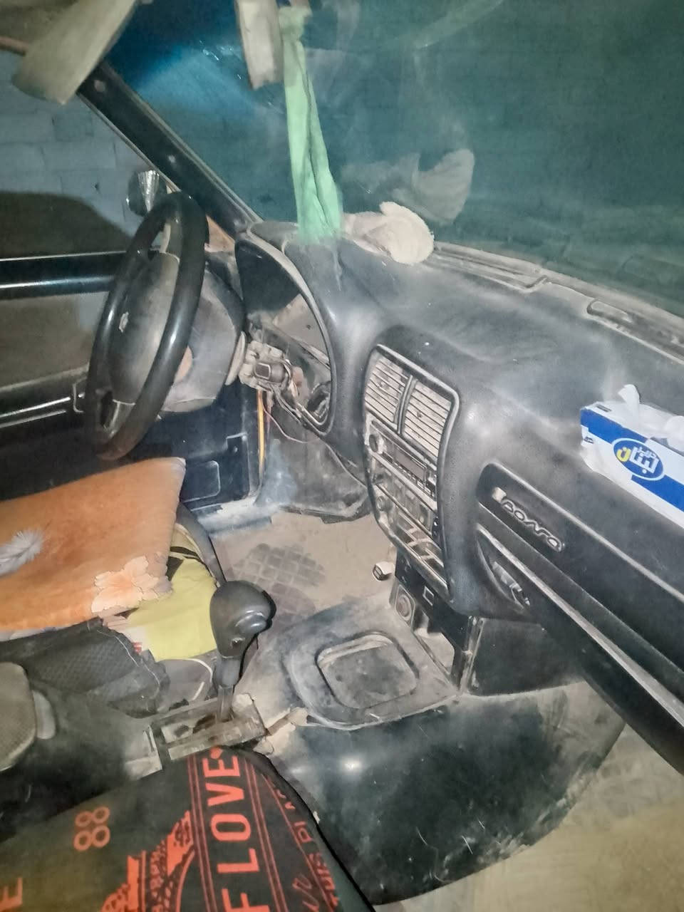 سلام عليكم فولكه صفره نضيفه مكينه وكير شرط فيفيتي راعيه موجود يسوي وكاله لملاحظه كشره يرادله ترتيب عنوان سوق شيوخ ***********
