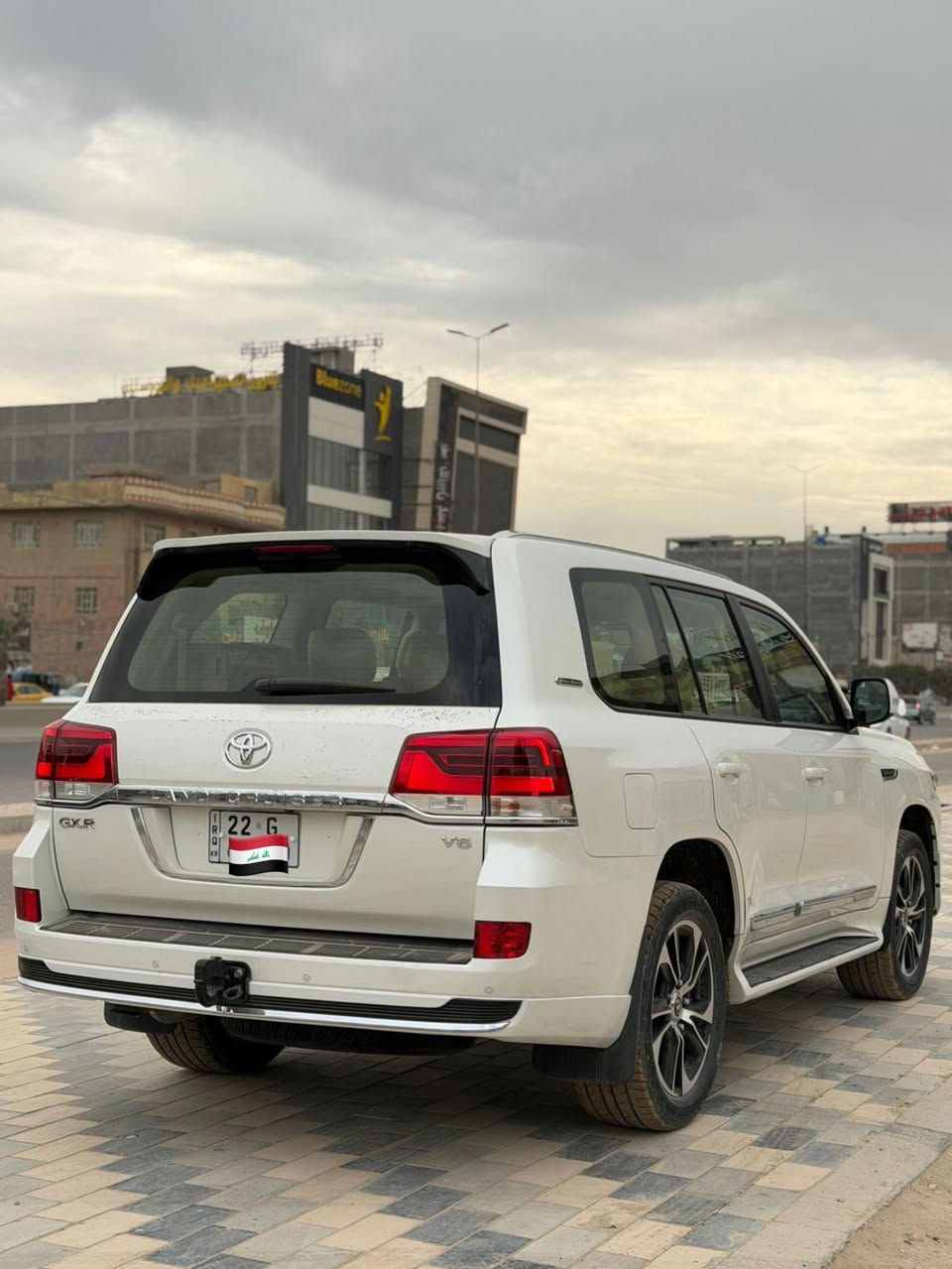 تويوتا لاندكروز 2021 فول مواصفات رقم اربيل باسمي كفاله عامه بصمه كشنات كهرباء ثلاجة فتحة سقف حساس امامي خلفي اشاره تتابعيه السعر 505 وبيه مجال بسيط للاستسفار ***********
