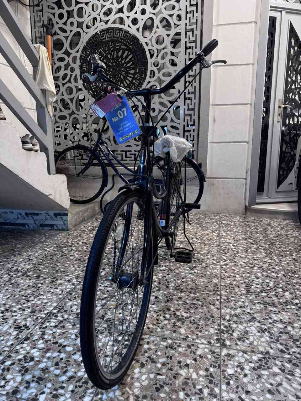 السلام عليكم بايسكل للبيع بناتي موديل2020
البايسكل جديد معنئ الكلمه قبل يومين نازل حاويه ياباني 
6كير شغال حساس امامي ختم وياله وختم شاصي
البايسكل جديد كلش مكاني بغداد حي الجهاد بيع فقط 
السعر130وبيه مجال بسيط البايسكل هوه يبيع روحه لئن جديد كلش الرقم الهاتف ***********
