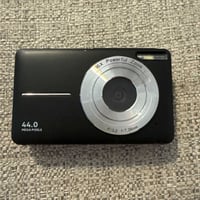 كاميرا ديجيتال • جديدة • استعمال واحد