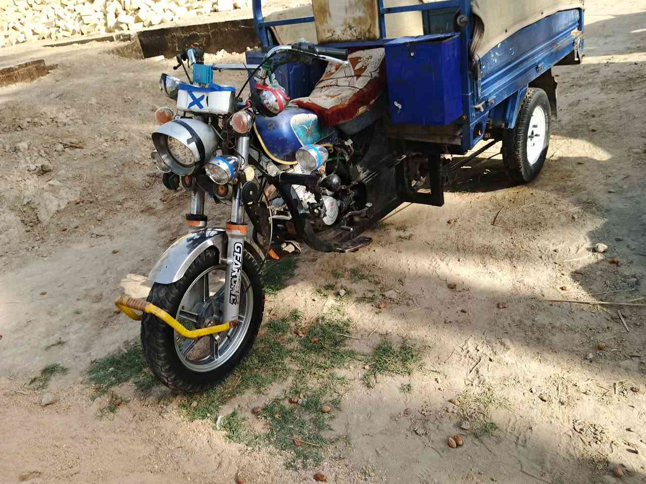 سلام عليكم ورحمه الله وبركاته ستوته للبيع موديل 17 أورق أصولي محرك 20حلو ونضيفه الستوته مل جناي  السعر مليون 250وبيه مجال مكاني بابل وهذا رقمي ***********
