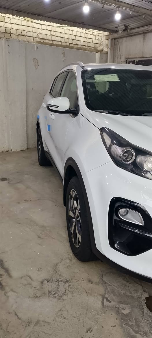 السلام عليكم اسبورتج ٢٠١٩ خليجي رقم اربيل بأسمي ماشيه ٧٧ الف كفاله عامه من الصبغ والبارد  جي دي اي محرك ١٦٠٠ العنوان بغداد الكرخ للسفسار *********** السعر ١٨٥ ورقه
