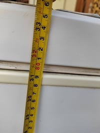 مجمدة ارجلك تركي حجم كبير للبيع  ابعادها طول. 131 سم عرض 62 سم ارتفاع....