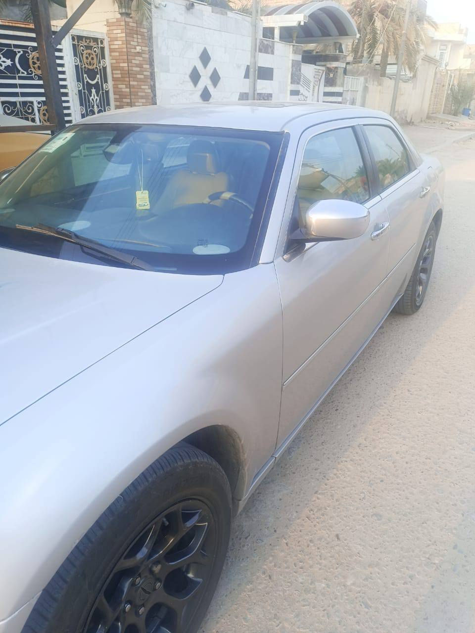 اوباما بدون كص مصبوغه عام موديل 2010 فول مواصفات رقم وسنويه طبق الاصل مكان ميسان السعر 55 رقم الموبايل ***********
