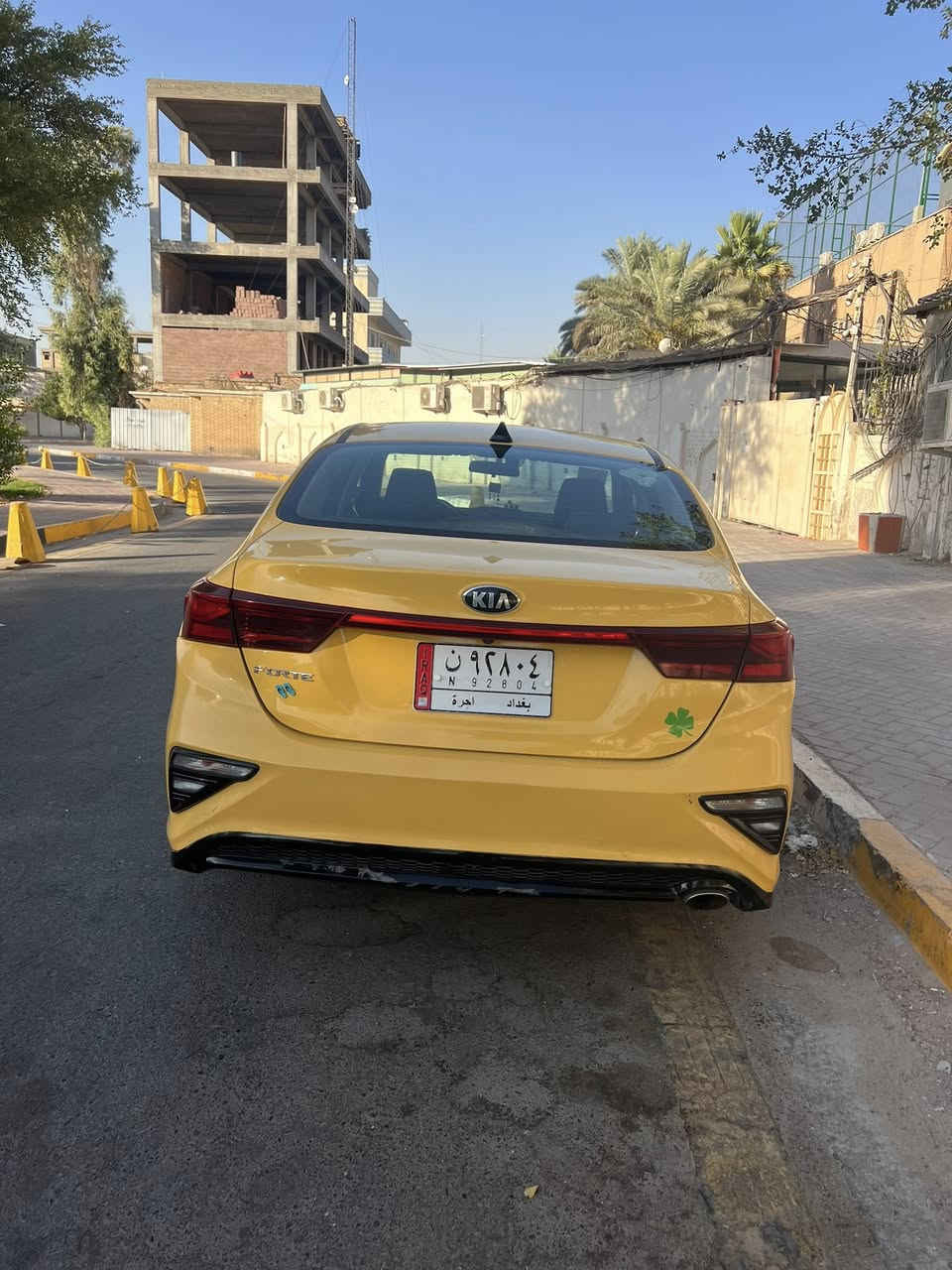 السلام عليكم فورتي 2020 للبيع
السياره ليبل واحد 
ماشيه ١٠٦ ميل 
المواصفات الاعتياديه
حادثه بلصور 
محرك ٢٠٠٠ دوش كير at 
السياره مدوشمه 
السعر ١٤٢ 
السياره باسمي تحويل ثاني يوم 
رقمي ***********
