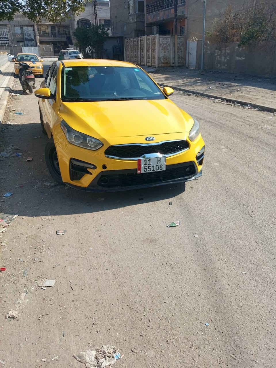 السلام عليكم 
فورتي 2019 
رقم بغداد الجديد 
حادثها موضح بالصور وهنا بالعراق جاملغ الخلفي مالت السائق ومبدأ قبق جنطه 
شواصي سليمات 
ايرباكات سليمات 
وقبل فتره صار بيها طخه بالهلال نفس حادث امريكا 
المكينه بحاله جيده والكير ايتي AT مو سفيدي تخم تأيرات جديد باتري جديد 
هزتها جديده 
السعر 118 وبيها مجال 
حتا سعرها مناسب 
مكان السياره بغداد المشتل شارع الكوسترات أو شارع المطبك 
موبايل***********
