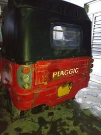 تكتك بياجو موديل 18 جاهزه تجفيت غراض كله جديد السعر 1300وبيه مجال رقم ...