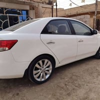 كيا سيراتو موديل 2012محركه 1600دوش سياره جديده مكفوله سونار موجود داخل...