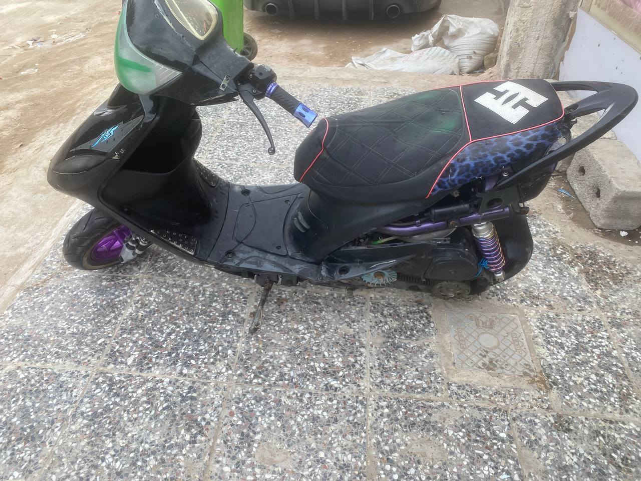 السلام عليكم ماكس عدله دبل امامي رياضي دبل خلفي رياضي وياله رياضي فراك بريك رياضي شاصي مصبوغ حراري ضفيره جديده كفراتها موجوده كامله الدراجه نكره سلف السعر 400 وبيها مجال حك الجيه مكاني بغداد الزعفرانيه شارع الكهرباء رقم ***********
