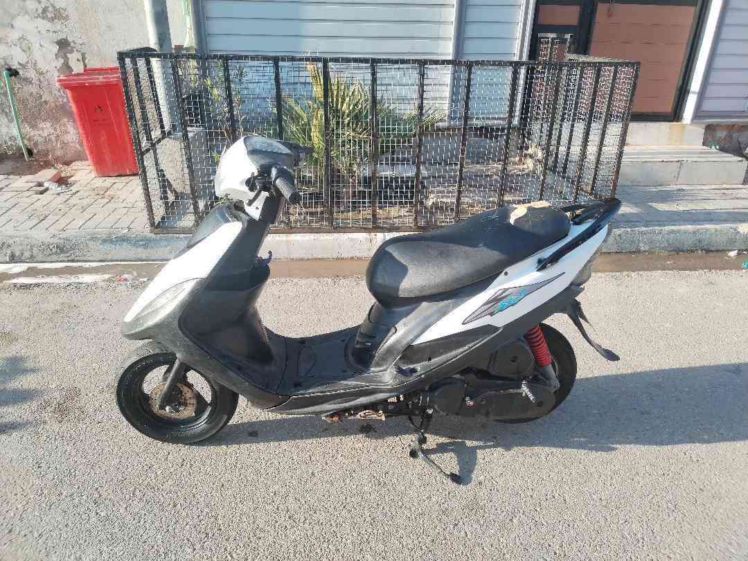 ماكس عدله ياباني ما مفتوحه كلها بلاديه دراجه خير من الله كلها شغاله لايت عالي ناصي اشاير سكنات اسطابات هورن عداد سرعه عداد بأنزين مكينه اي صوت مابيه دراجه نقصه كلج خلفي تعبان السعر 625 مكاني بصره حيانيه قرب معارض سيارات الجديده رقمي *********** واتساب موجود
