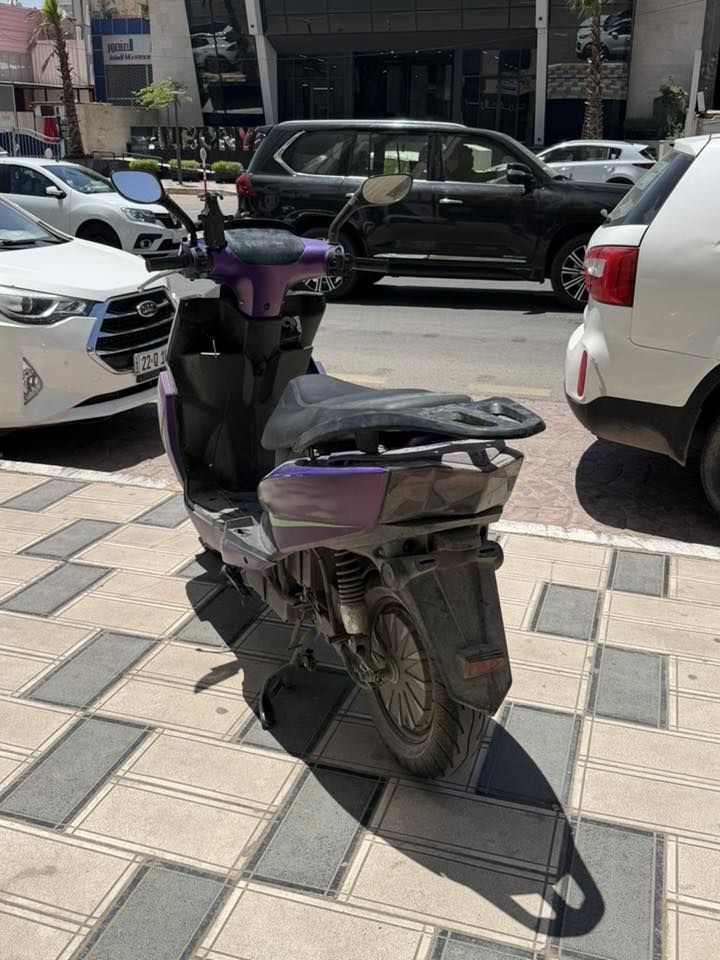 دراجه شحن للبيع
ملف 2500 سرعه 60-65
بطارييتين ليثيوم فوسفات الحديد مو أيون ارجع و اكرر بطاريتين 45 أمبير 60 فولت البطاريه الوحده تمشيك من 60 كيلو إلى 90 كيلو 
ويه شاحنتين وحده 10 أمبير و وحده 7 أمبير 
الدراجه ماشيه 8800 و قابله للزياده 
سعره مليون و 900 مكاني بغداد حي الجهاد أو المنصور


**إذا كنت صاحب هذا الإعلان وتريد حذفه لأي سبب، رجاءا أرسل رسالة إلى الدعم الفني**