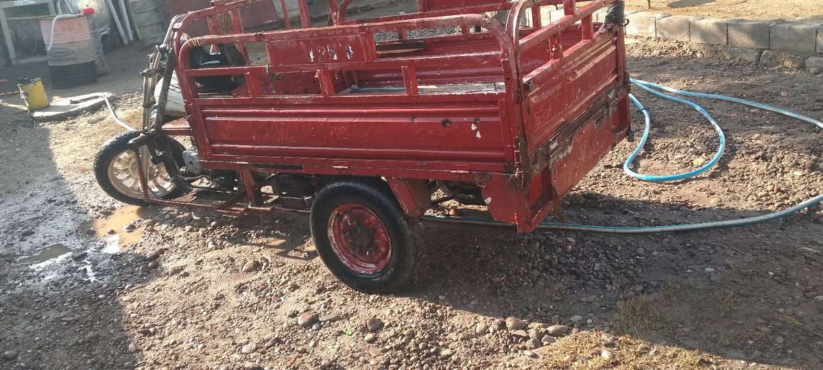 ستوته للبيع شغاله بس عايزهه البرك مالهه عايزو التيول اركبه ملحومه بس باج مضبوط ابيع هلموجود السعر 300 بيهه مجال ويرهم مراوس حسب الغناعه المكان الجدعه ***********
