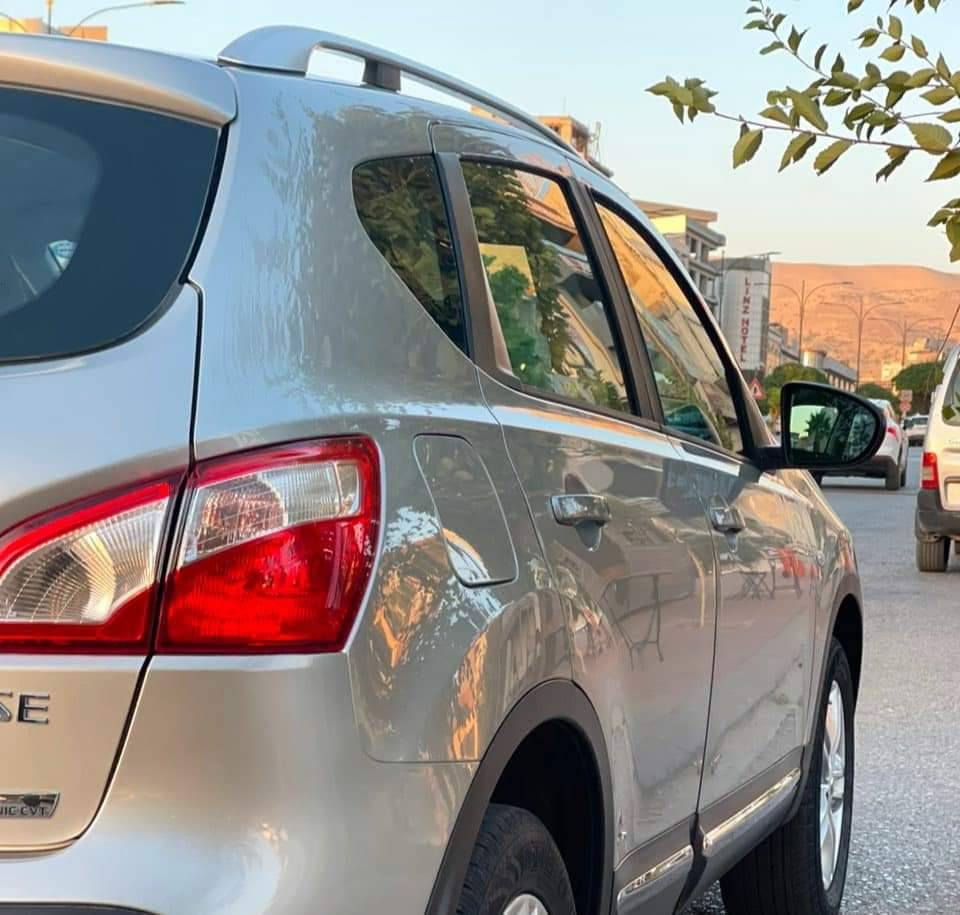 Nissan qashqai  2013
پاک و بێ بۆیاخ (پارچەیەکی بچووک سارد) مەکینەی 2.0L خلیجی . 

***********
***********
