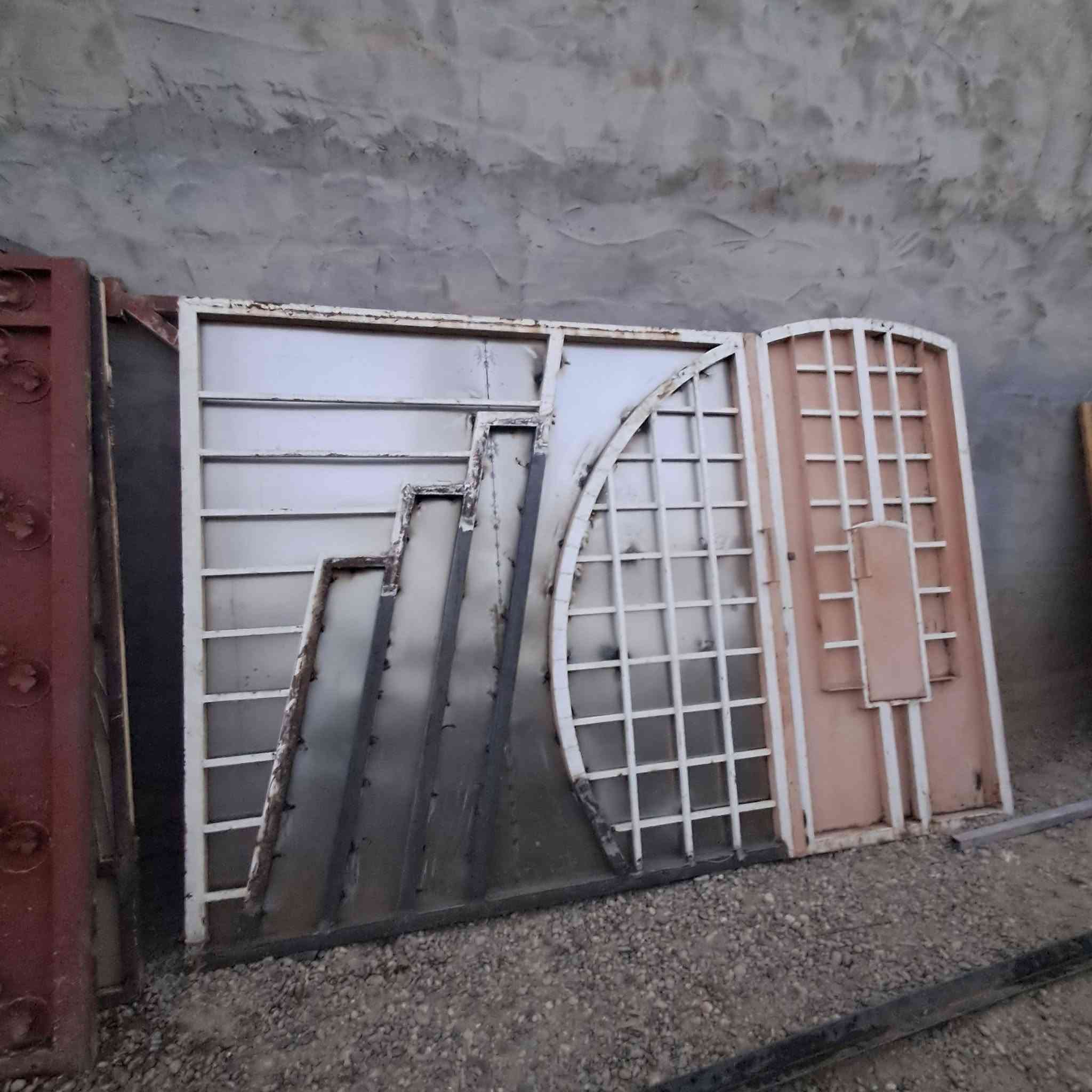 حدادة عامه عمل أبواب وشبابيك اسعار مناسبة .
الموقع بلد ***********
