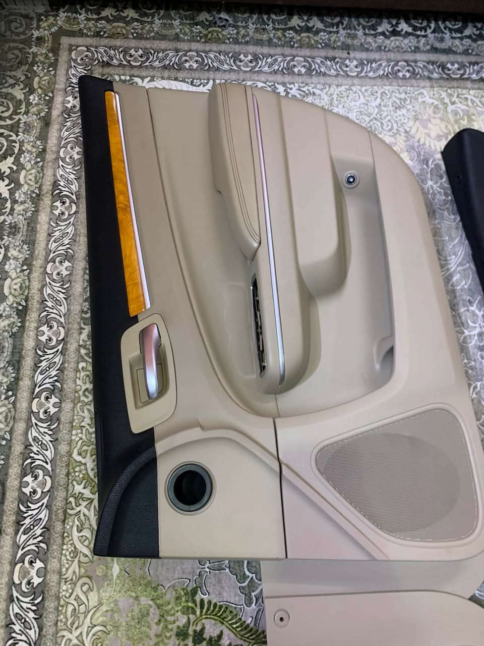 سلام عليكم بطاين اوباما. عسليات جدد نظافتهن 100‎%‎ كلش اذا بيهن ملاحظه تاخذهن بلاش شكد ما جدد كاملات هنه ويداتهن زيرو تريد هنه ويداتهن موجودات تريد بدون يدات هم موجودات كلشي بسعره 
مكاني بصرة 
الشراي يخابر وبخدمتكم 
رقمي ***********

