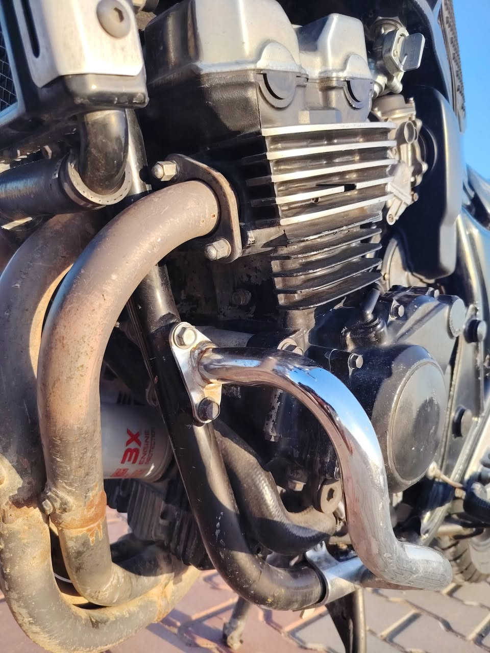 سيبي 400 ممفتوح وكاله ماناقصها بس خيال سعرها 13 وبيها مجال قليل للشراي مكانها تكريت/بيجي ***********0
