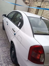 سيارة اكسنت موديل 2011  محرك 1600   رقمها بغداد وبأسمي ومكانها بغداد م...