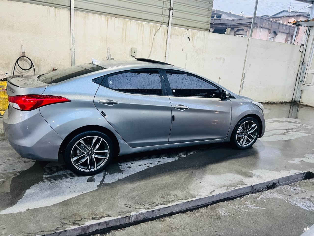 ئه لنترا DUBAIمؤديل 2013قه پات مواسفات گيرو مه كينه بن شه رت هه مو گياني به شه رت 
شوين. سؤران
ژم .*********** شمشمل, السليمانية
