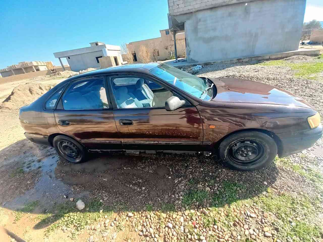 السلام عليكم 
كارينا للبيع كير محرك شرط صدر أمامي وخلفي شرط سياره نظيفه مرتبه رقم دولي سنويه لل ٢٠٢٩ السعر ٣٣ وبيها مجال للگرايب
 الاستفسار اتصل ع الرقم ***********
