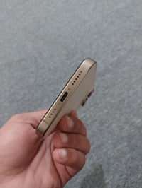 آيفون ١٦ برو ماكس • بطارية ٩٥ • كارتون وكفر