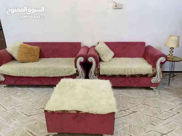 قنفات طخم كامل عشر مقاعد نضيفات السعر 250 وبي مجال 
متواجد على سوق مفتوح و واتساب واتصال على هذه الرقم 
***********
عنواني في البصرة المشراق الجديد
